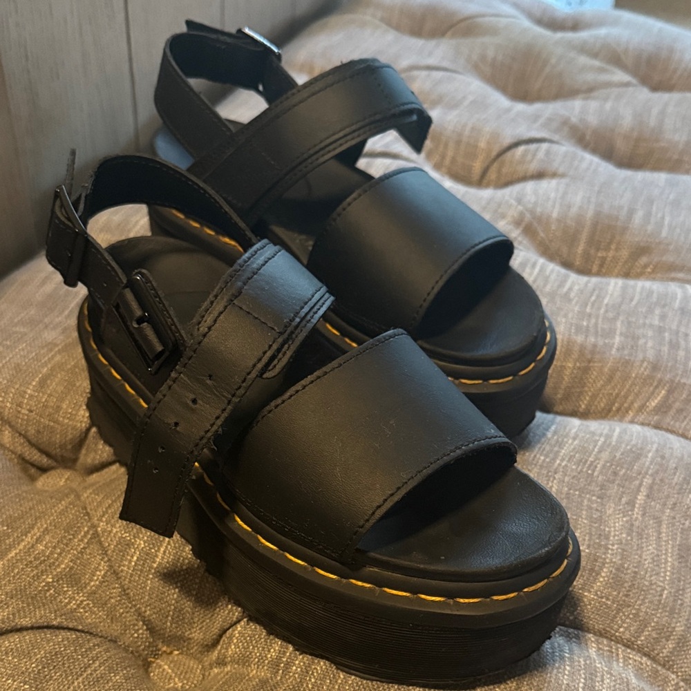 Dr. Martens Voss Quad Platform Sandal - Women's size 37. Used- good condition